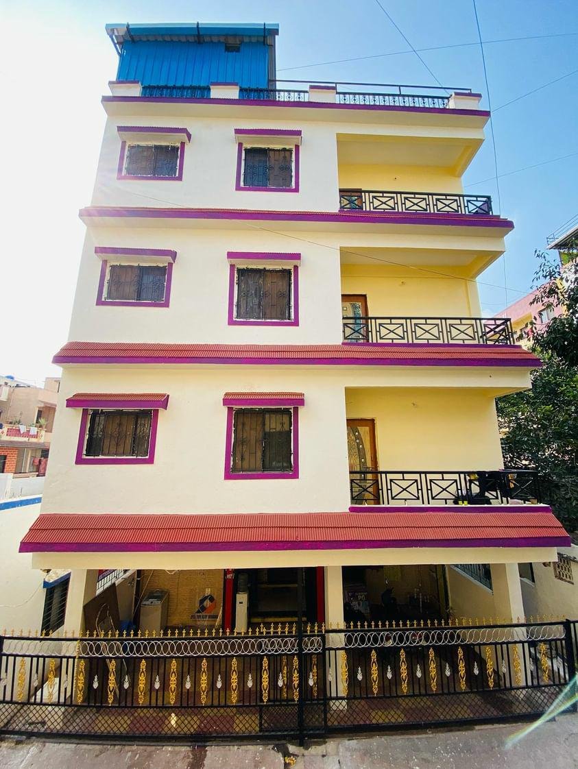 RAJVARDHINI GIRLS PG